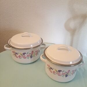 Vintage White and Purple Floral Cookware Set
